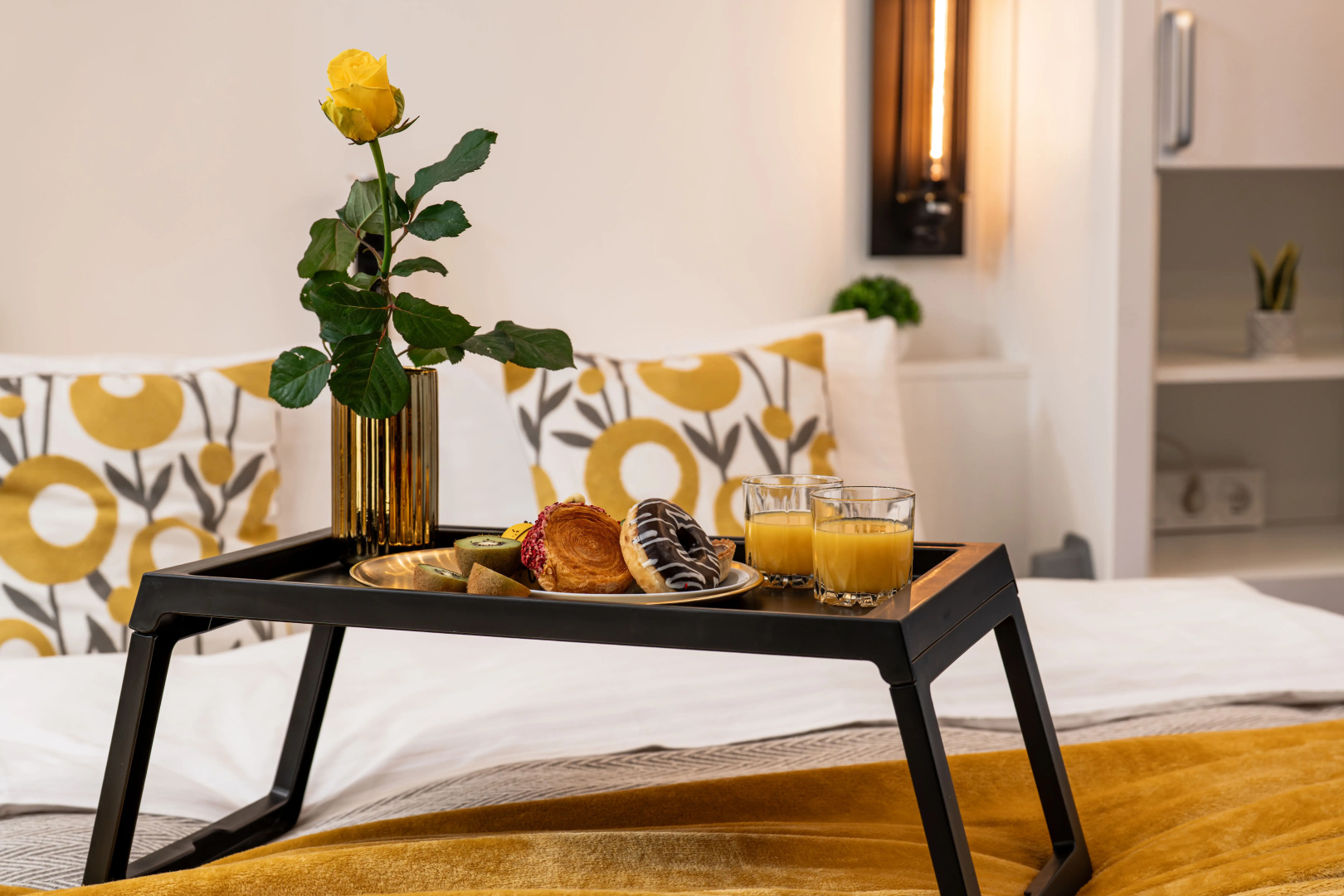 Апартаменты SKY INN Color Gold