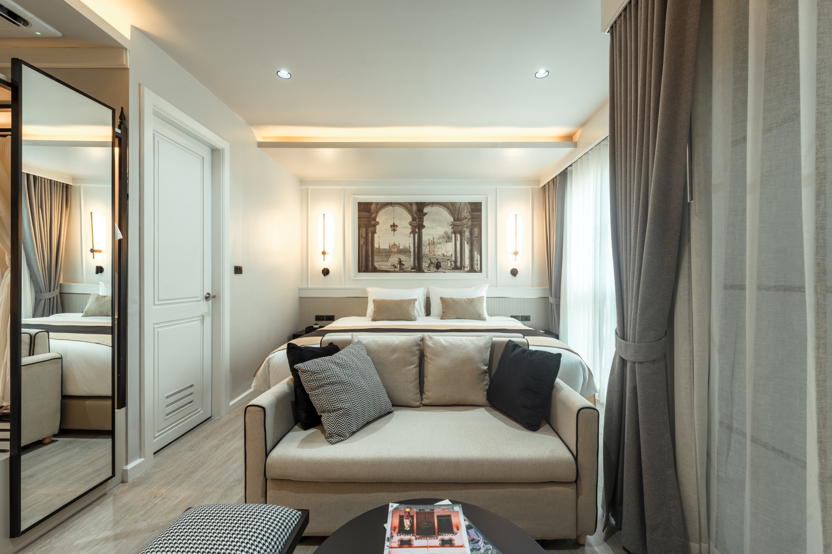 Отель Chateau Du Village Patong
