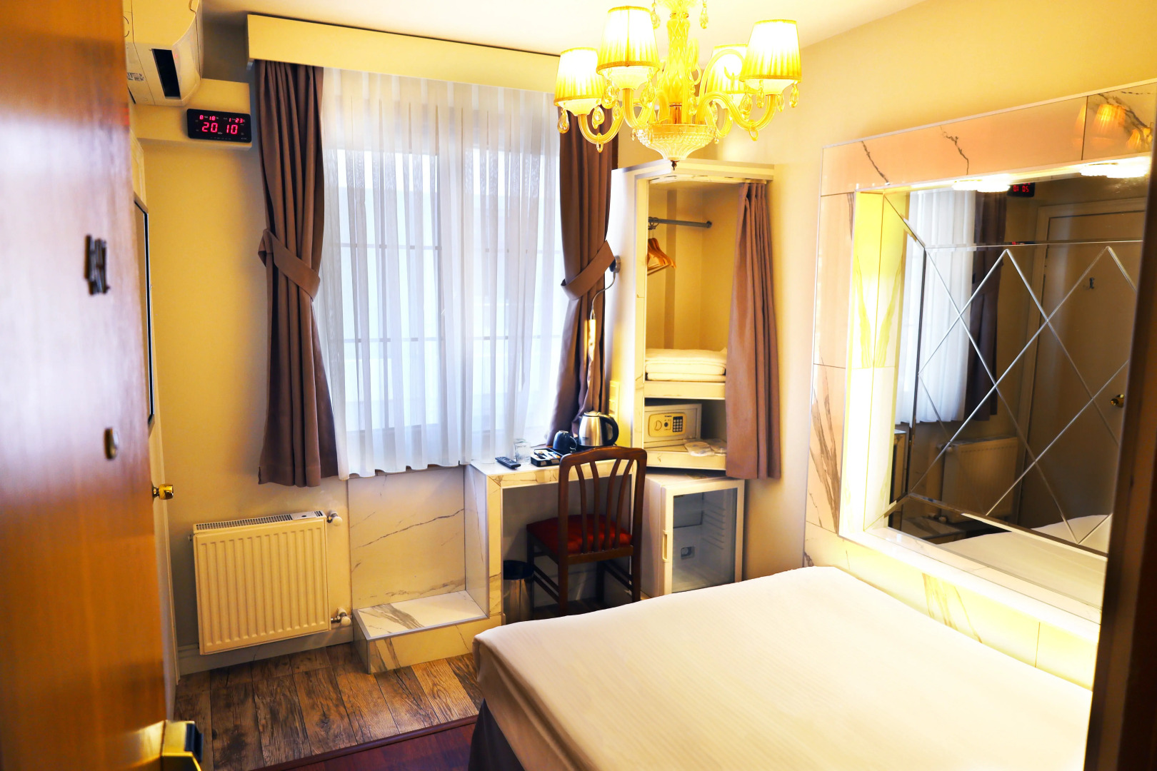 Отель Bakirkoy Tashan Business& Airport Hotel