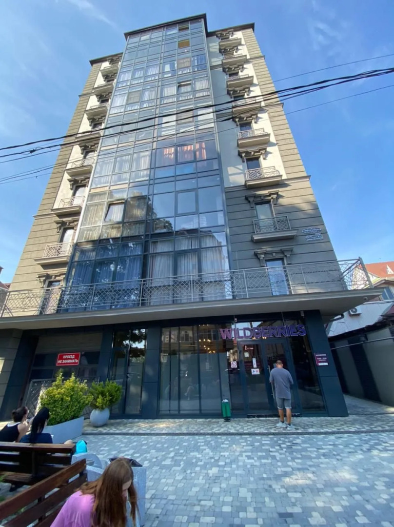 Море квартир уютная студия с панорамными окнами в центре Адлера