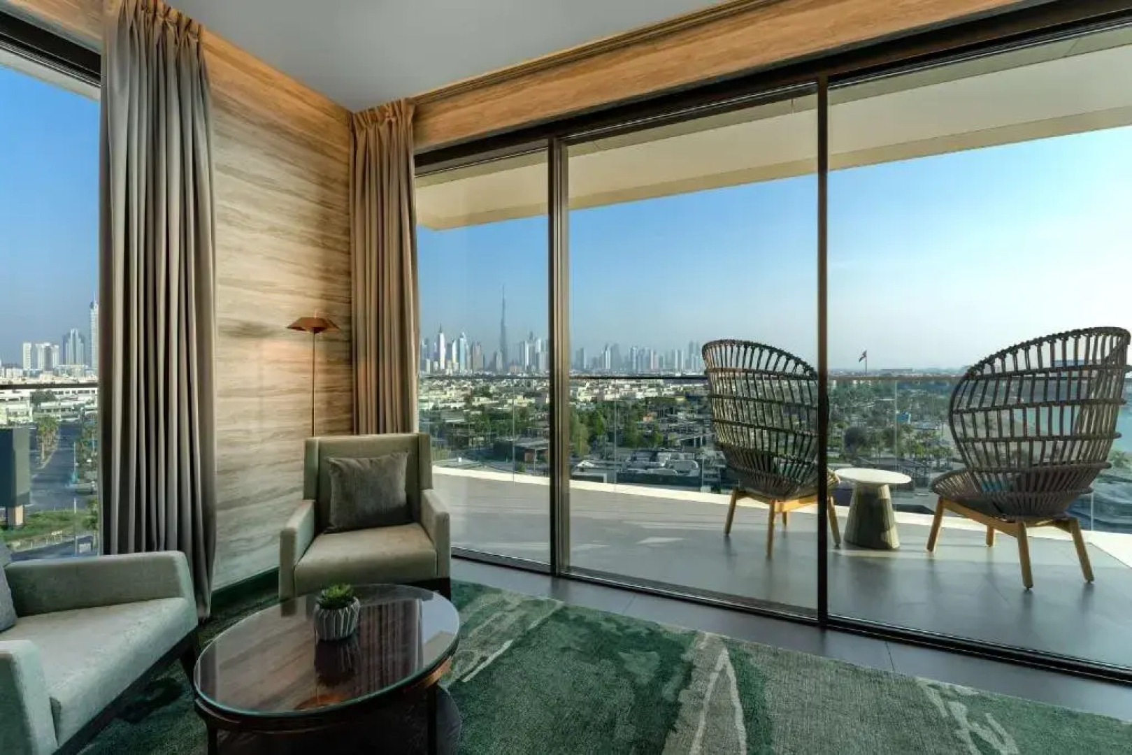 Отель Hyatt Centric Jumeirah Dubai