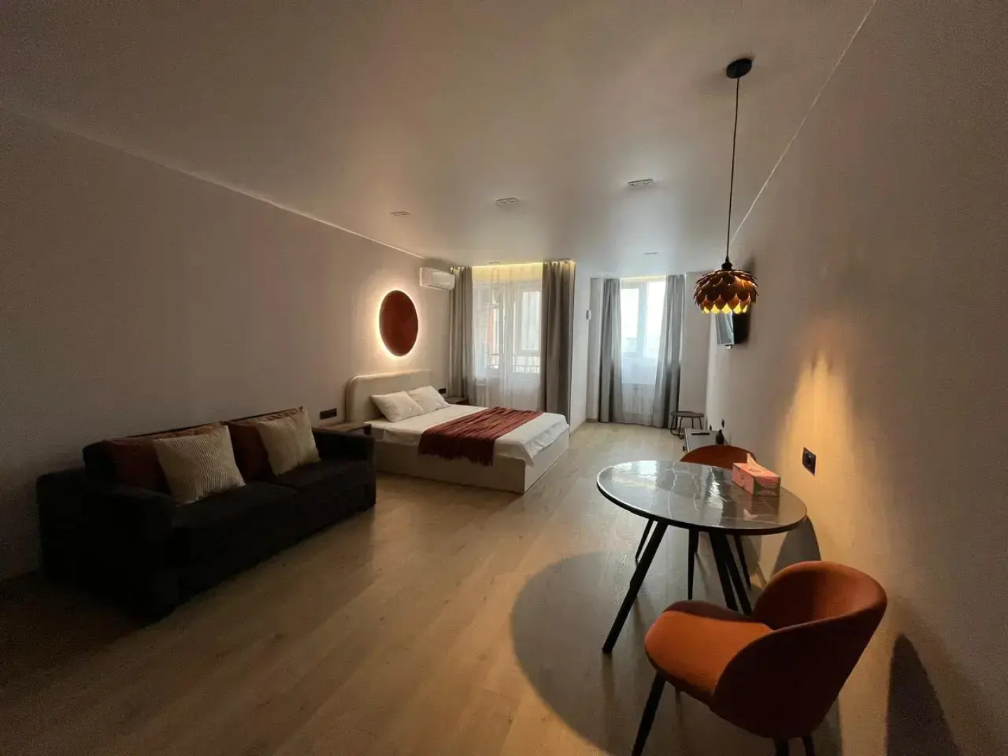 Квартира Дизайнерская Студия Напротив Роял Парка