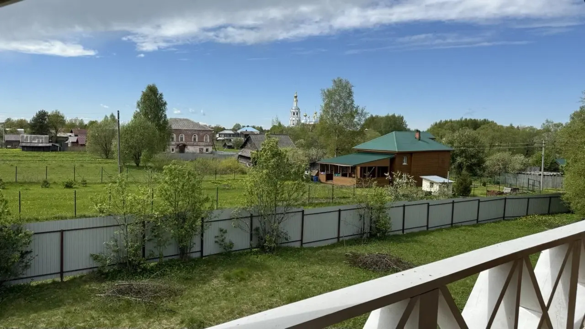 Частный дом в историческом селе Заозерье