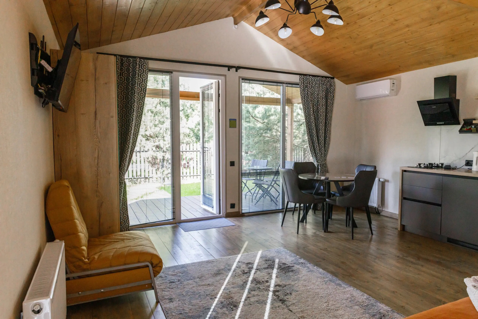 Частный дом на Луговом 42м у реки в центре Звенигорода