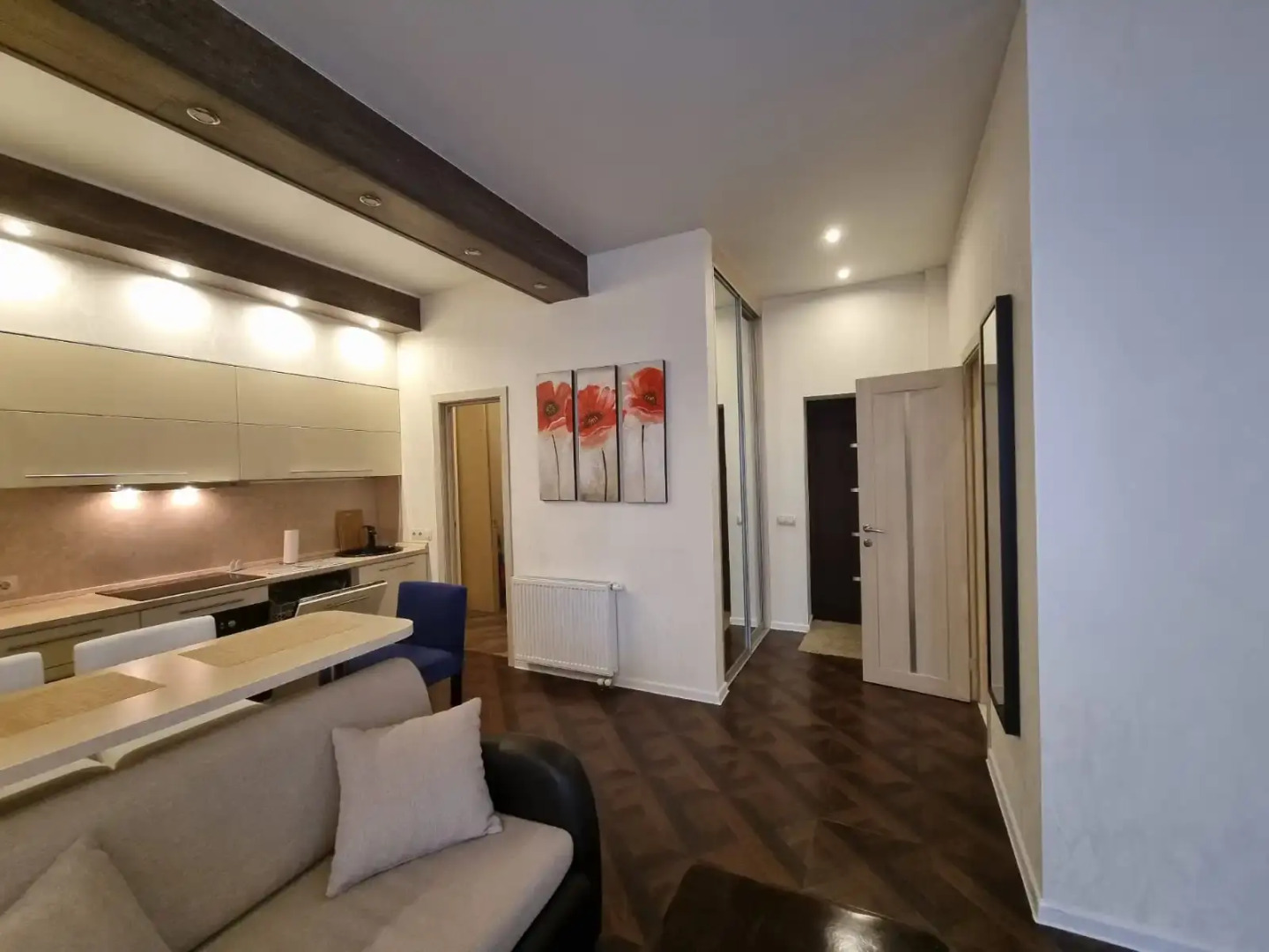 Апартаменты на улице Верещагина 12