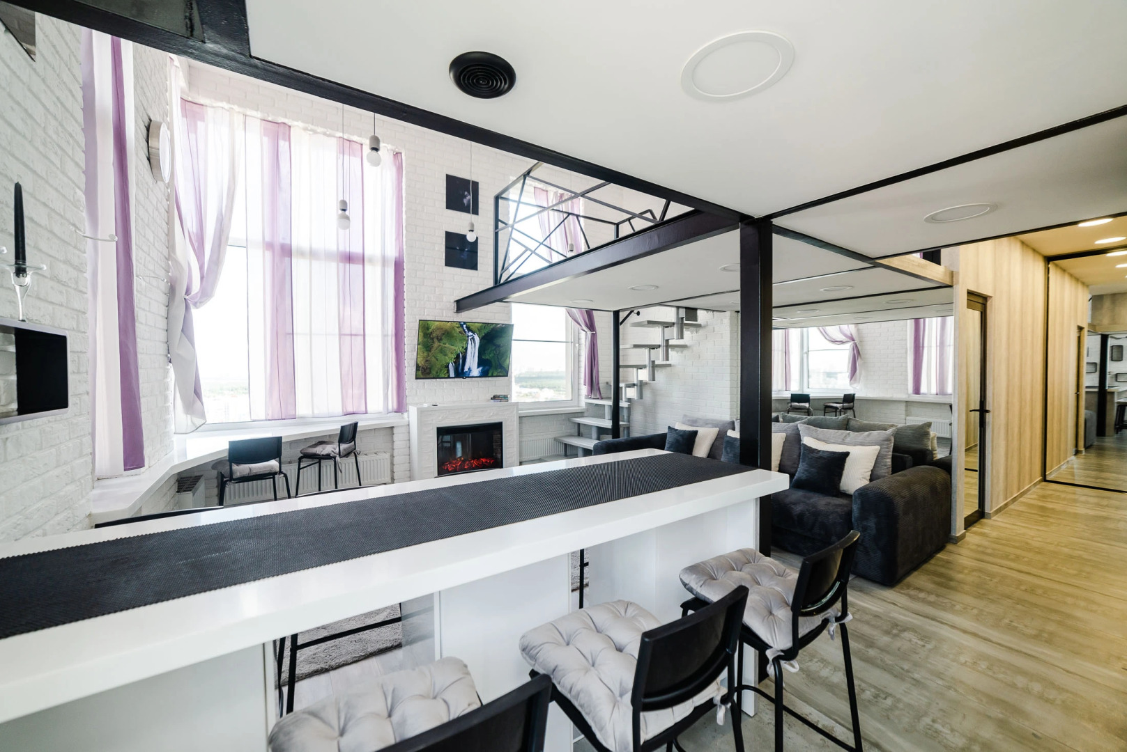 Квартира Лофтрент470