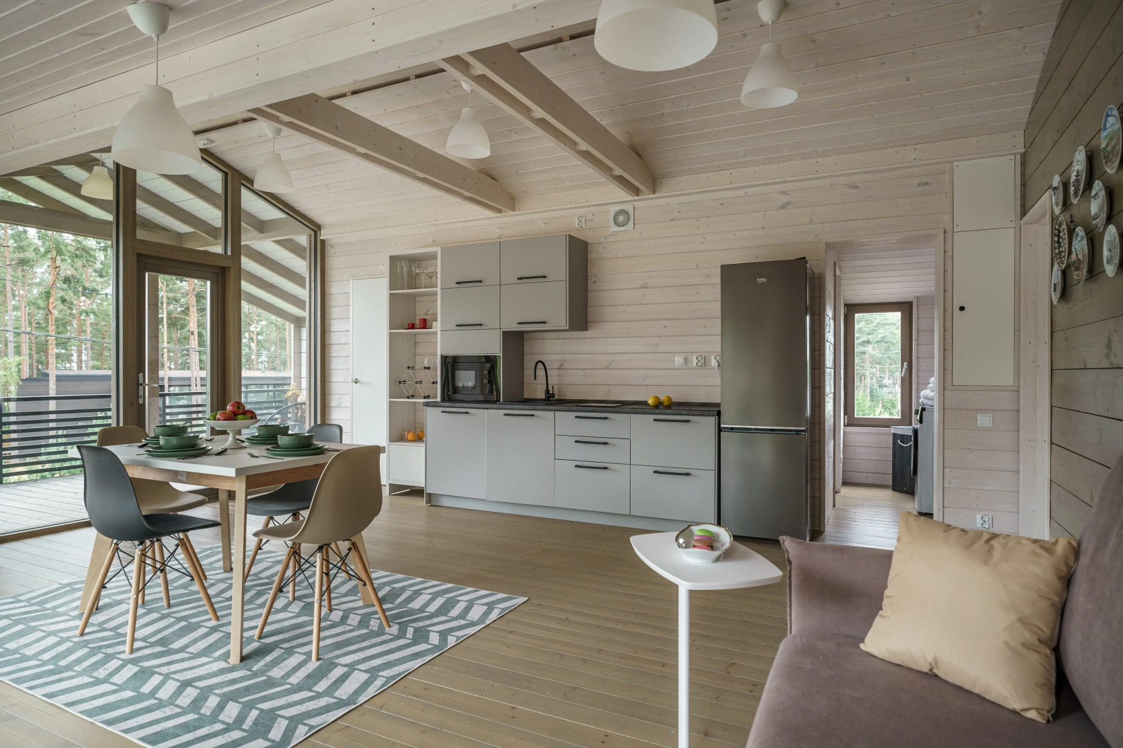 Частный дом пространства три тома у Финского залива