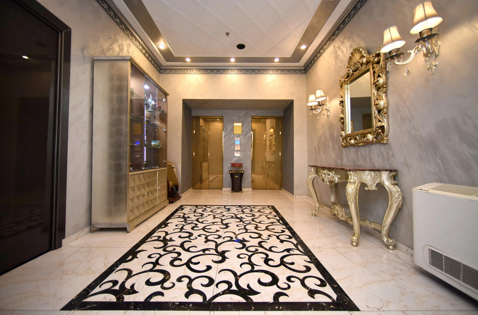 Imperial Palace Hotel