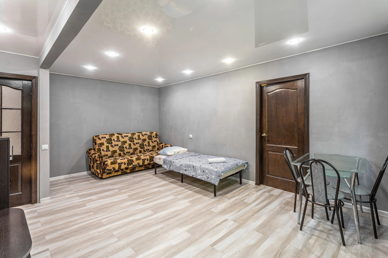 Квартира Шикарная двухкомнатная в центре города