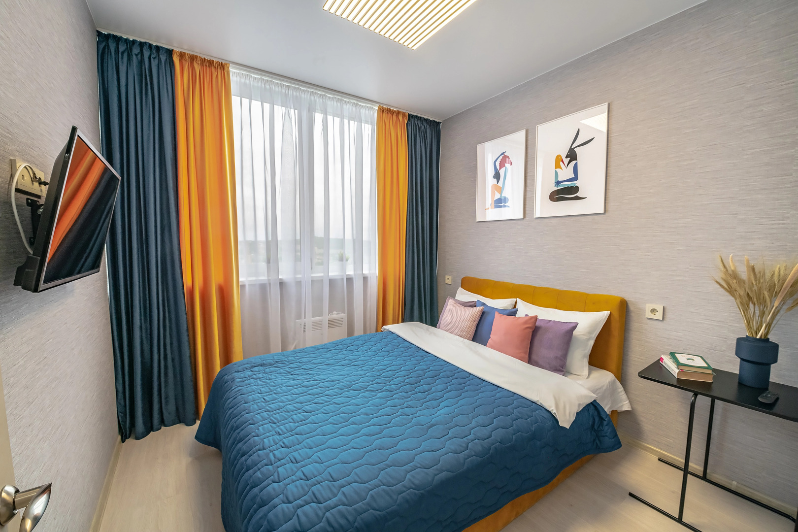 Апартаменты TopHouse на Каплунова 10 трёхкомнатные