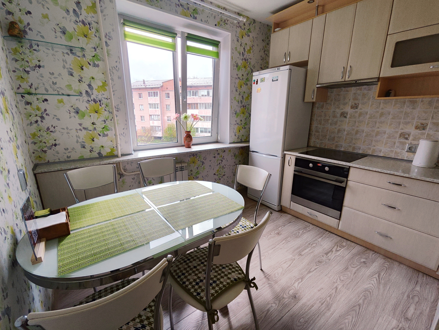 Квартира Большая 2-к Недалеко от Пляжа