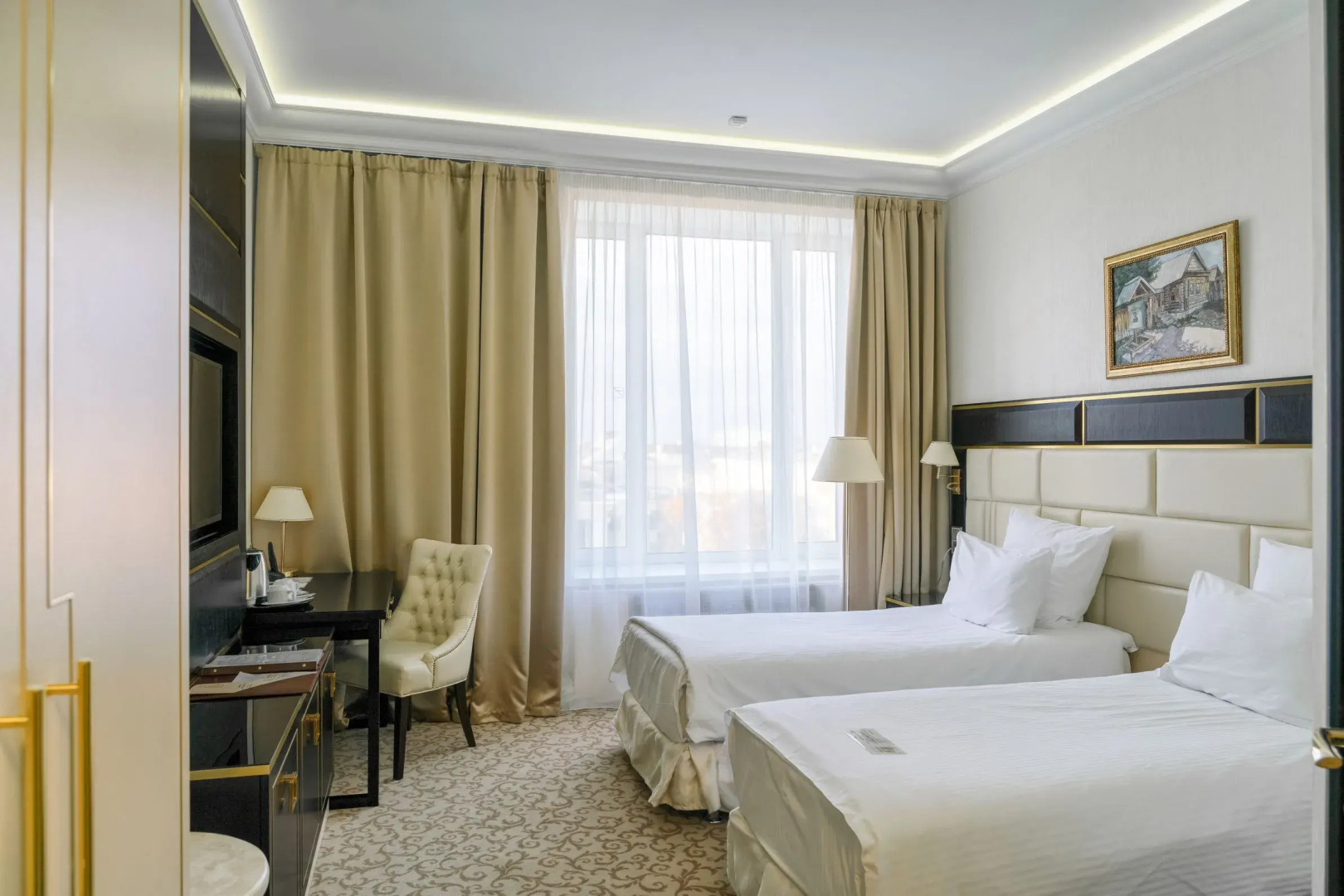 7 Avenue Hotel & SPA