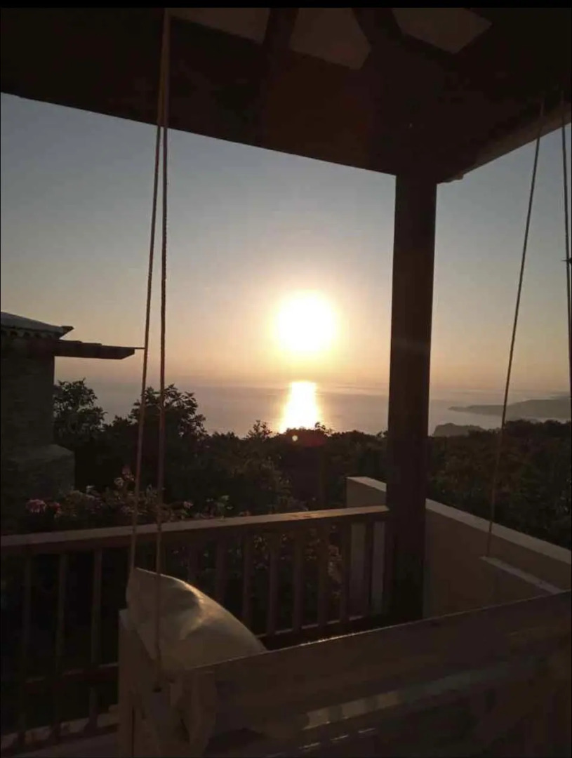 Вилла Breezy Castle с 3 Улучшенными Номерами с Видом на Море и Частным Бассейном