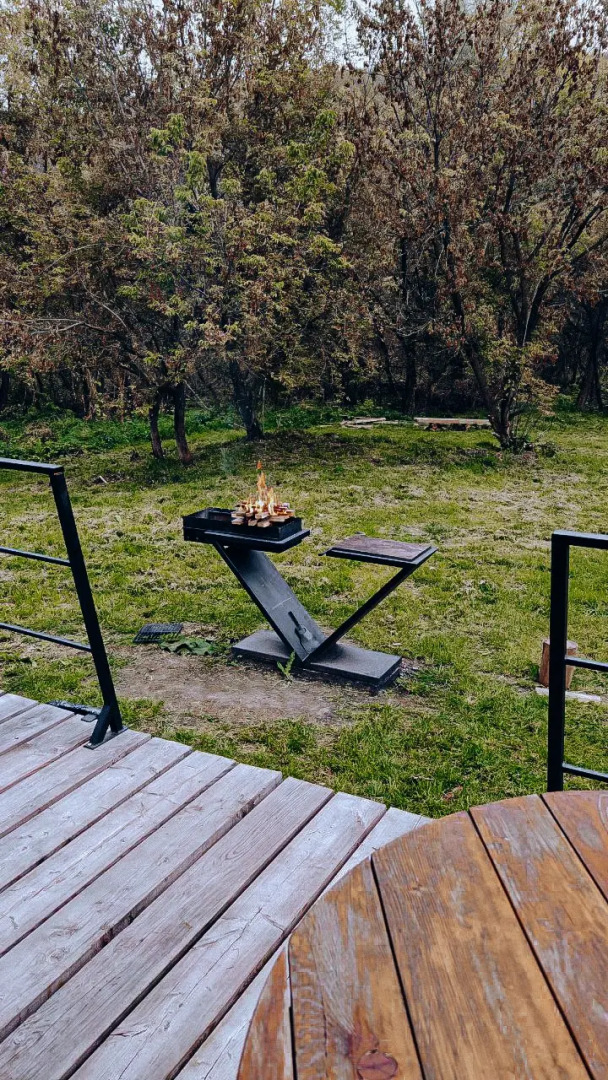 Шале А-фрейм с панорамным остеклением и террасой