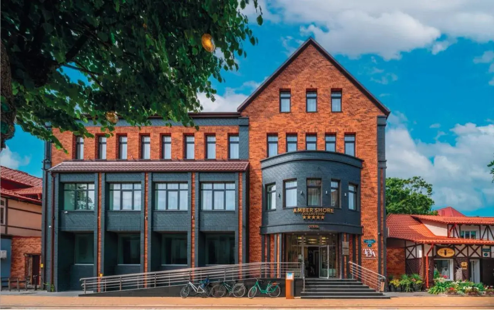 Отель Amber Shore Collection