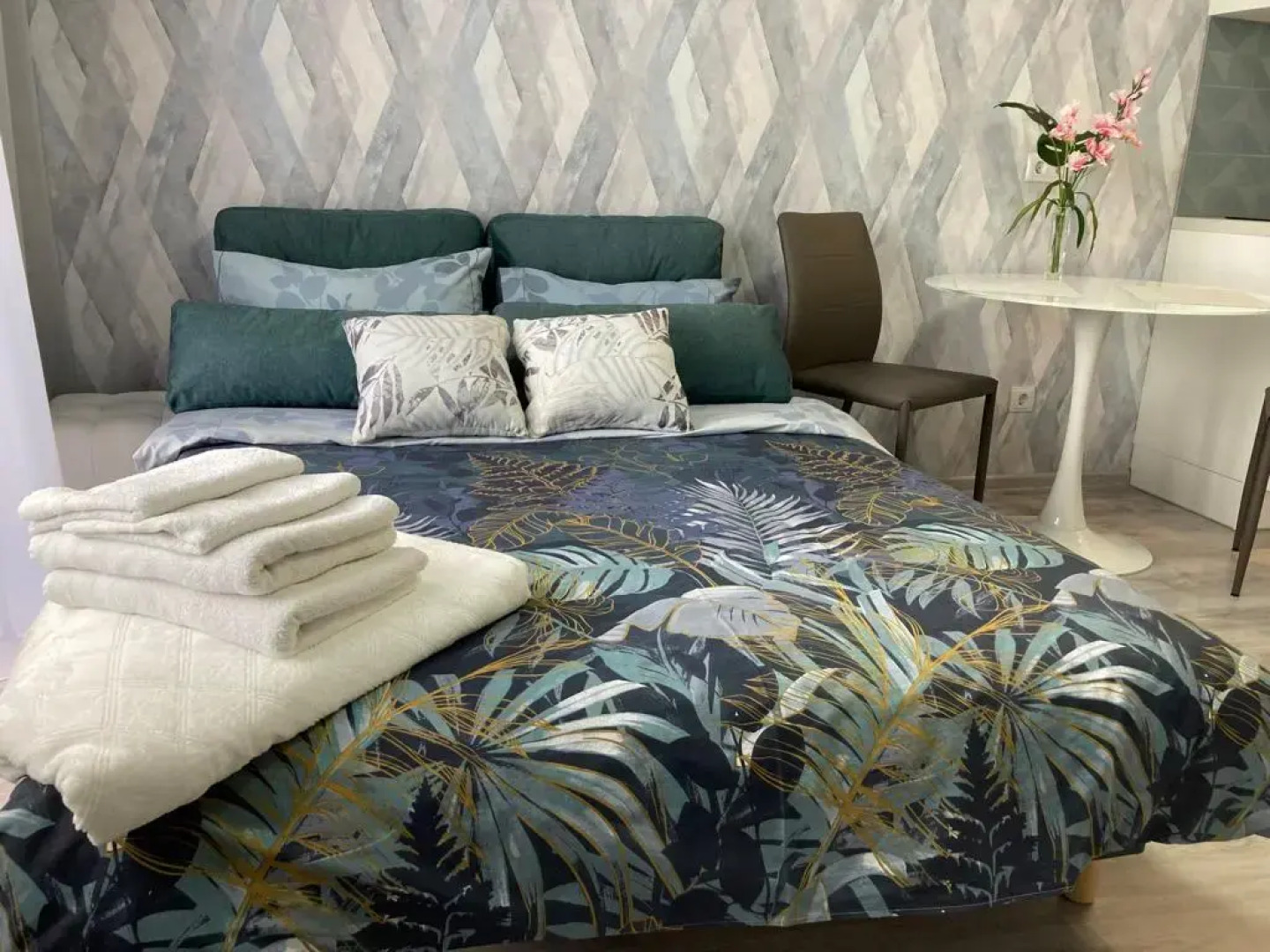 Апартаменты на Федора Котанова