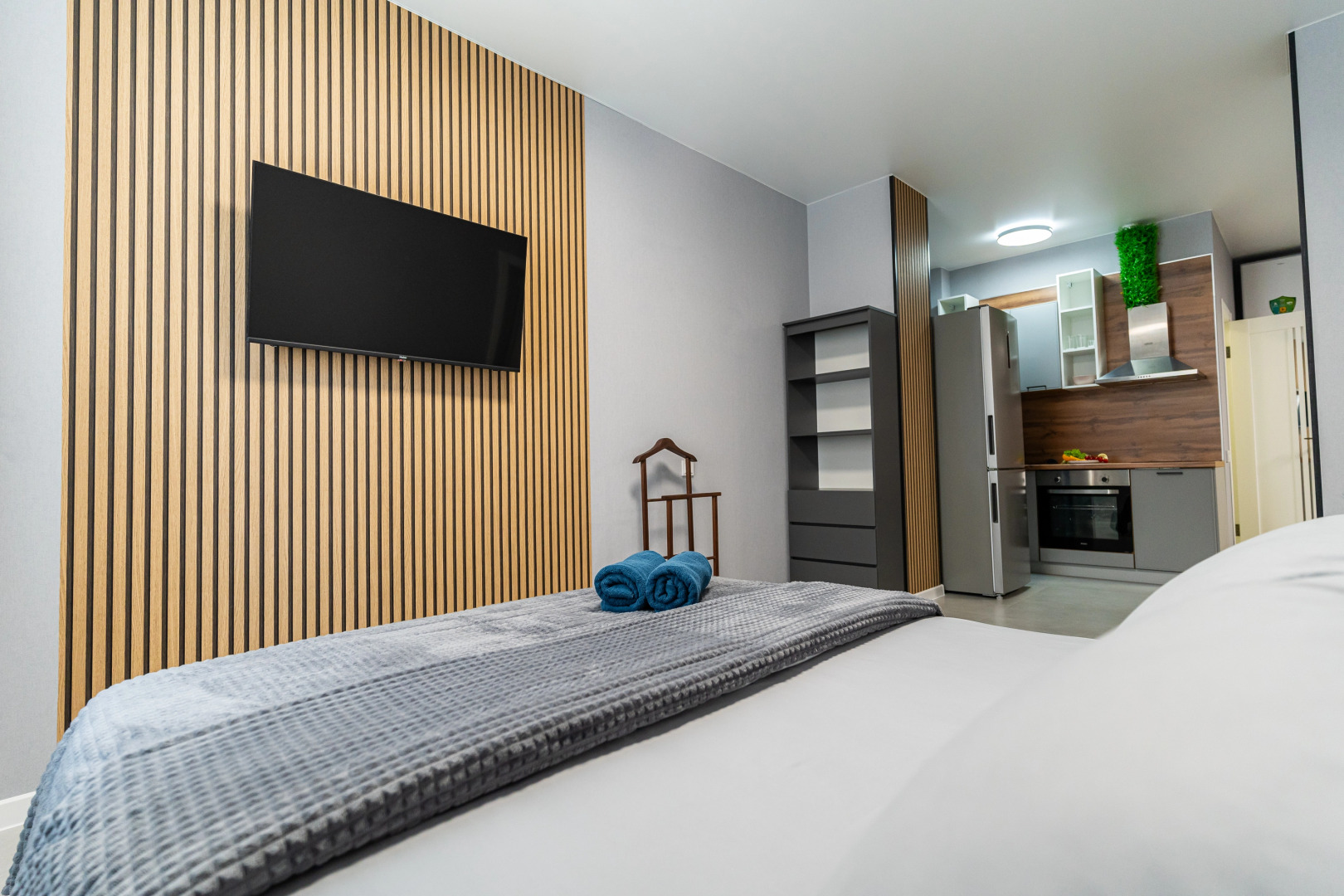 Апартаменты в Нoвоpоccийcкe c Дизaйнерcким Рeмoнтoм