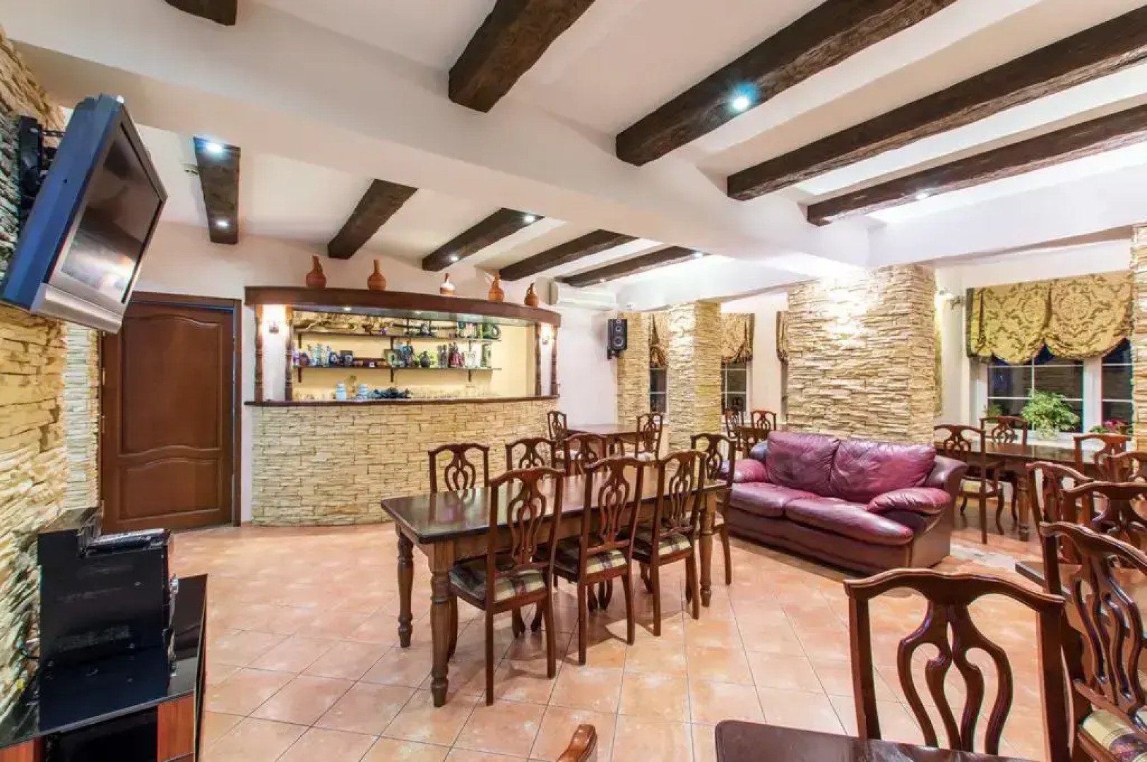 Отель «Вилла Риф»