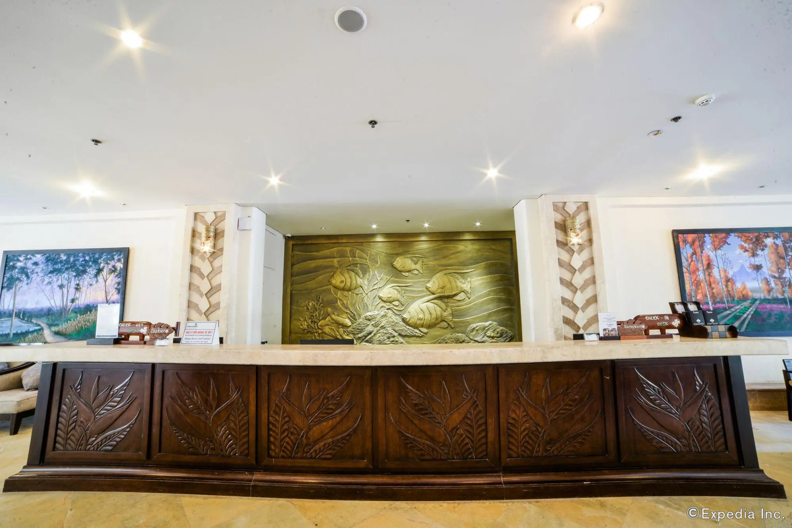 Отель Olalani Resort and Condotel