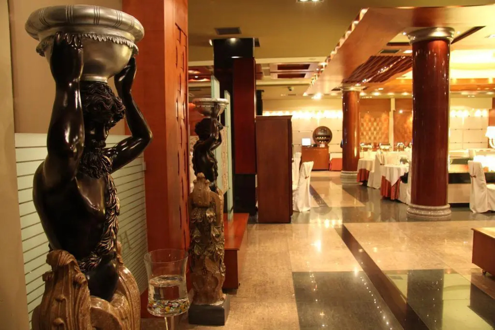 Отель Europa Grand