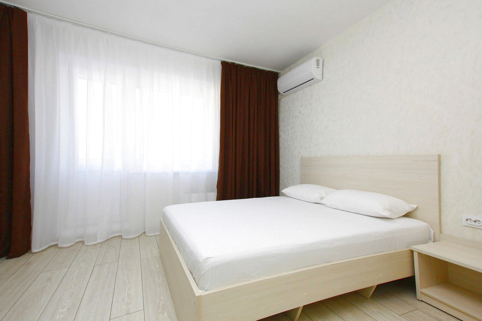 Альт Апартаменты люкс (054)