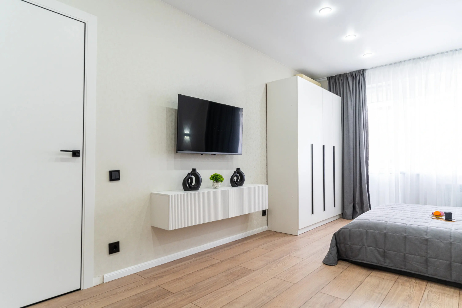 Апартаменты с дизайнерским ремонтом в Геленджике, микрорайон Парус от LetoApart