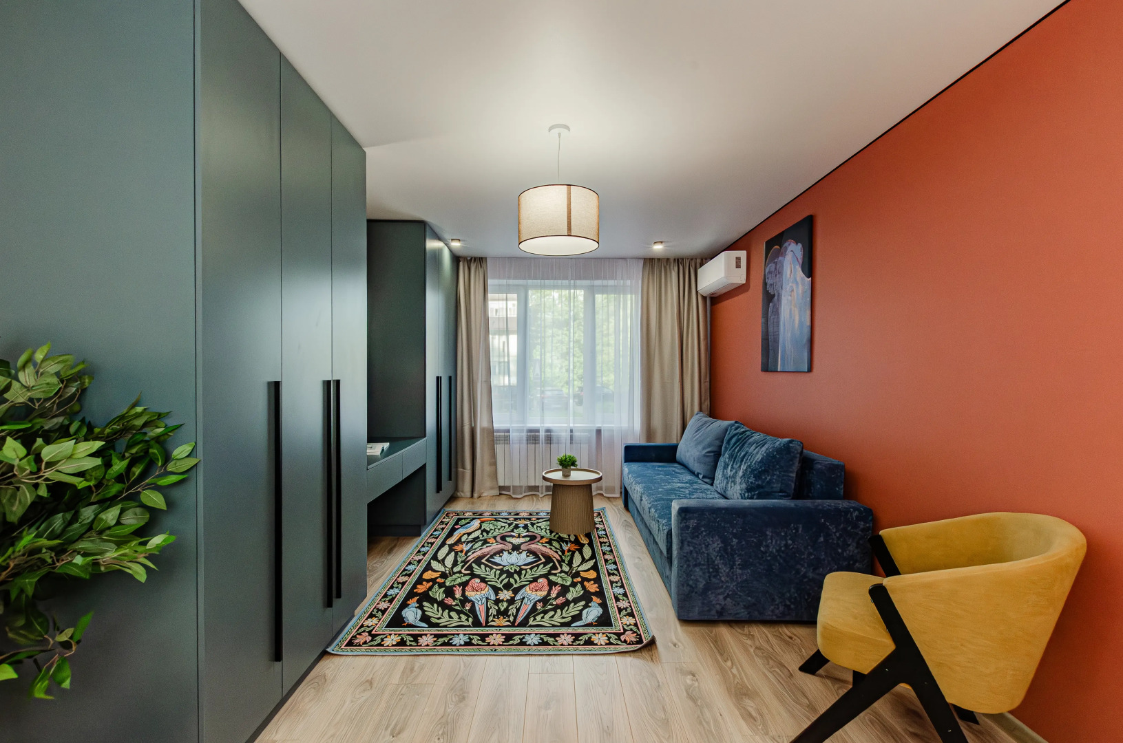 Квартира 2 ком с дизайнерским ремонтом в центре