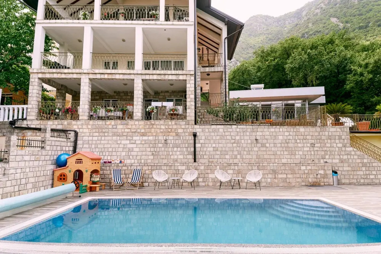 Апартаменты Blue Lagoon