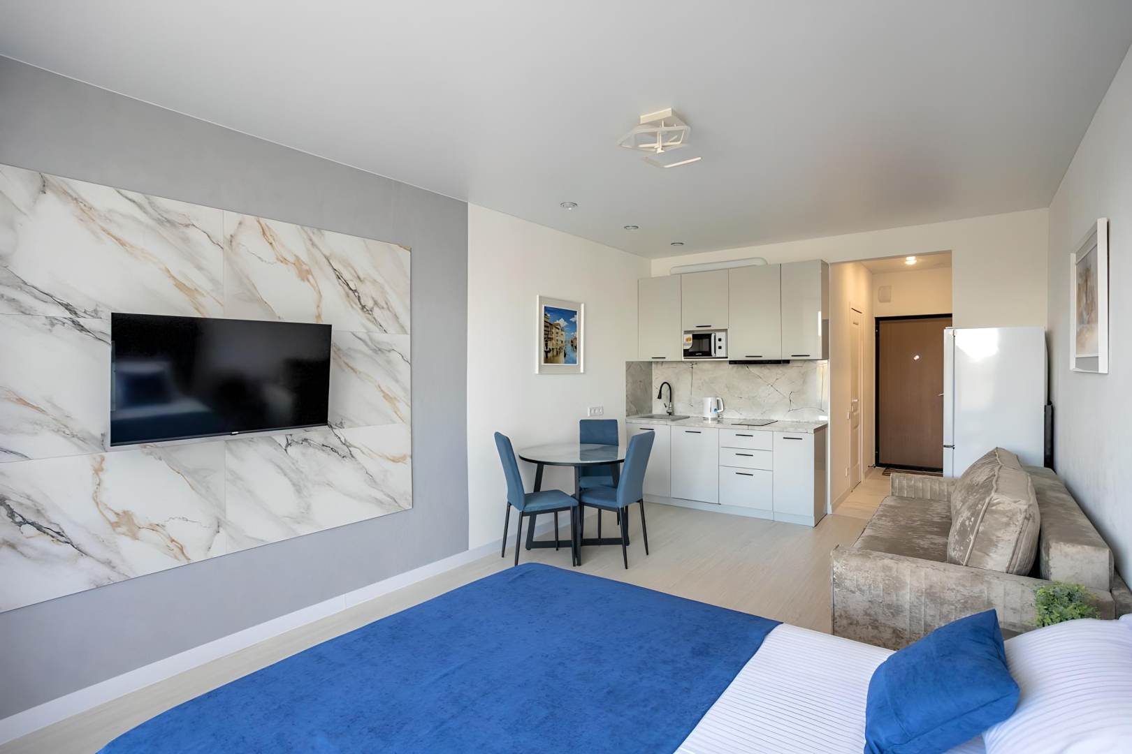 Апартаменты с бассейном