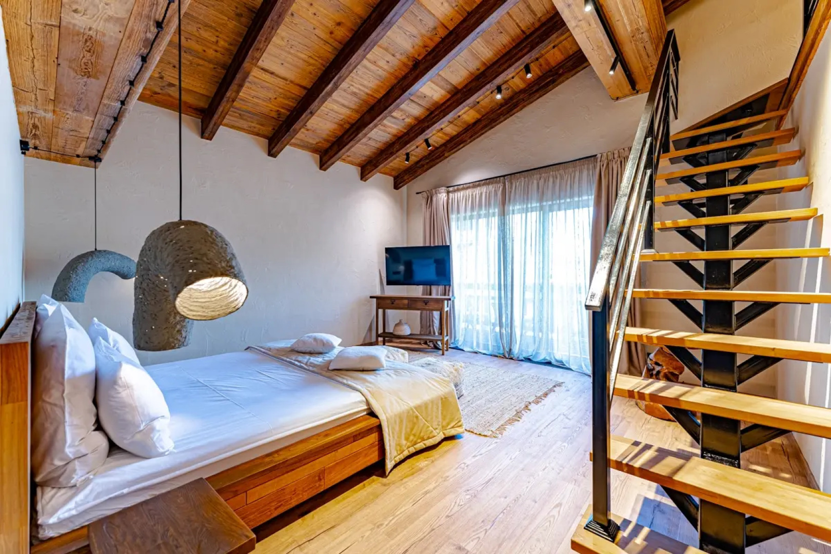 Коттедж Премиум Класса в Горах на 12 Гостей