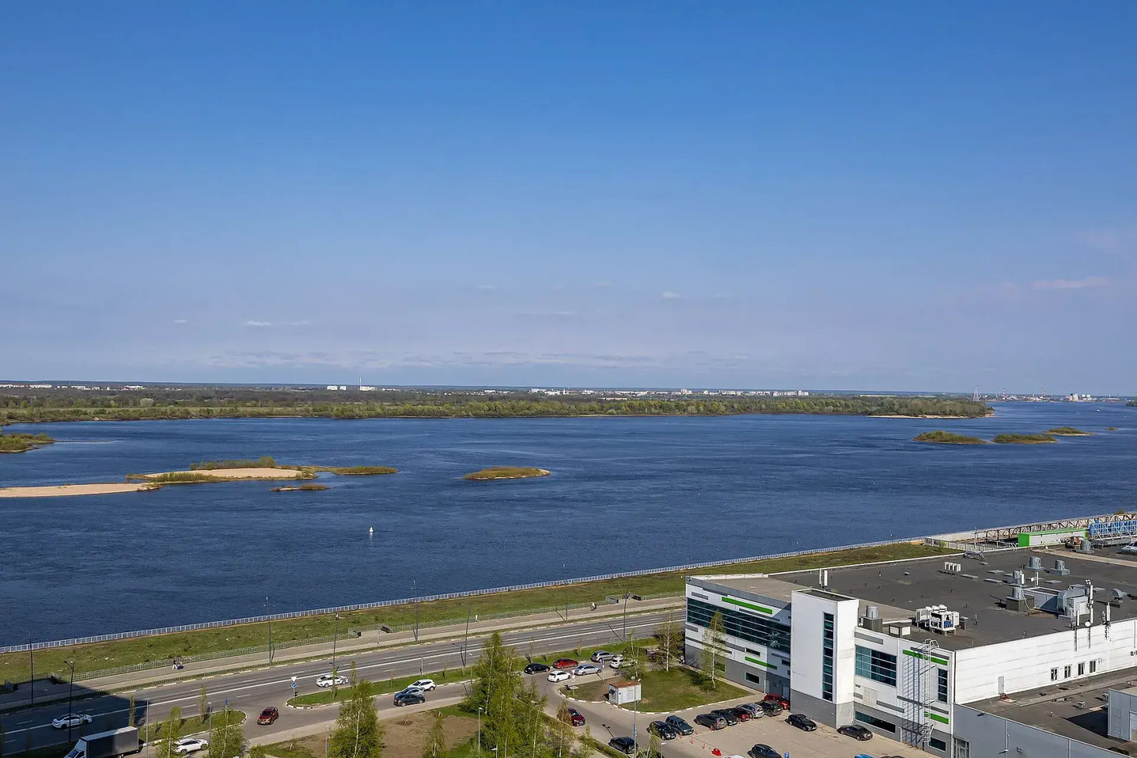 Апартаменты с видом на Волгу на Волжской наб.26 м.Стрелка. Сова-Дом