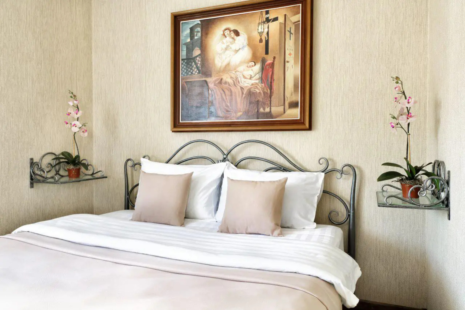 PaulMarie On Lenina In Vitebsk Apartments