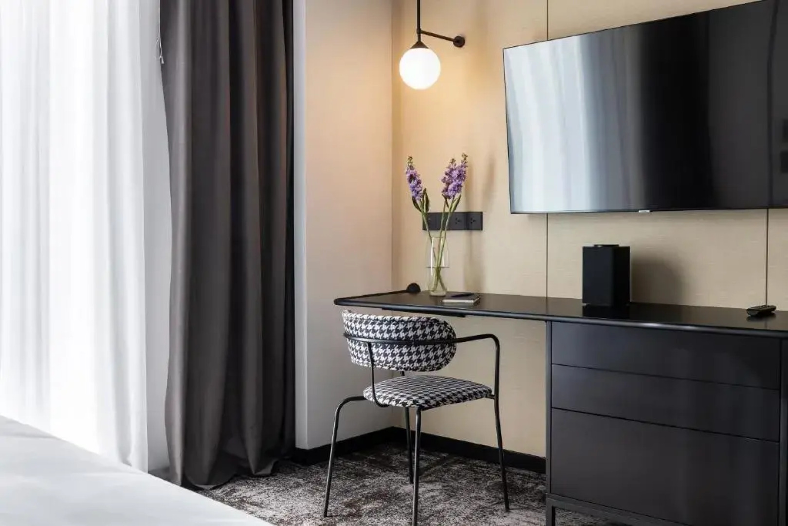 Novotel Living Алматы Жетысу