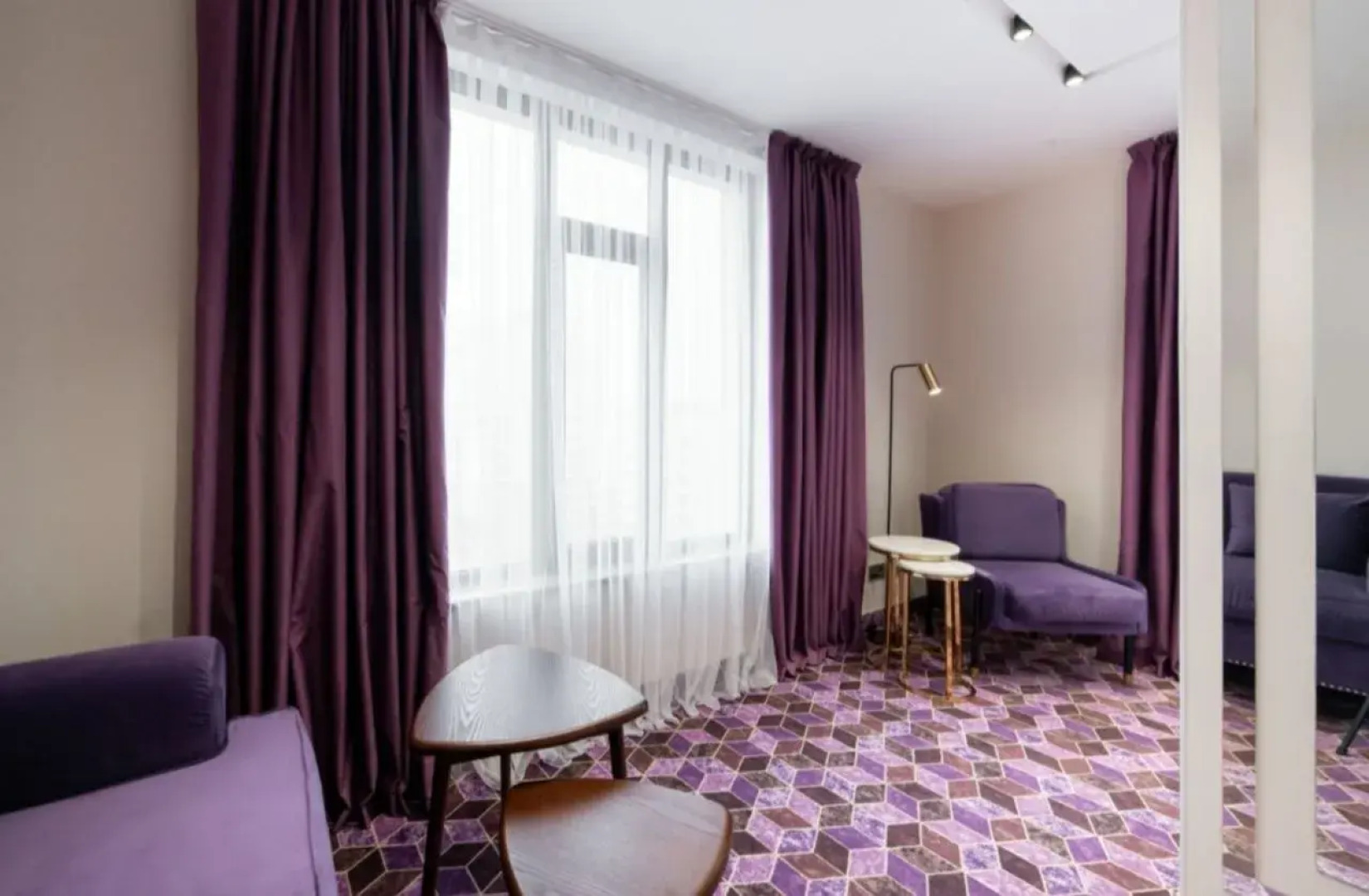 Orient Hotel Bishkek (Ориент отель Бишкек)