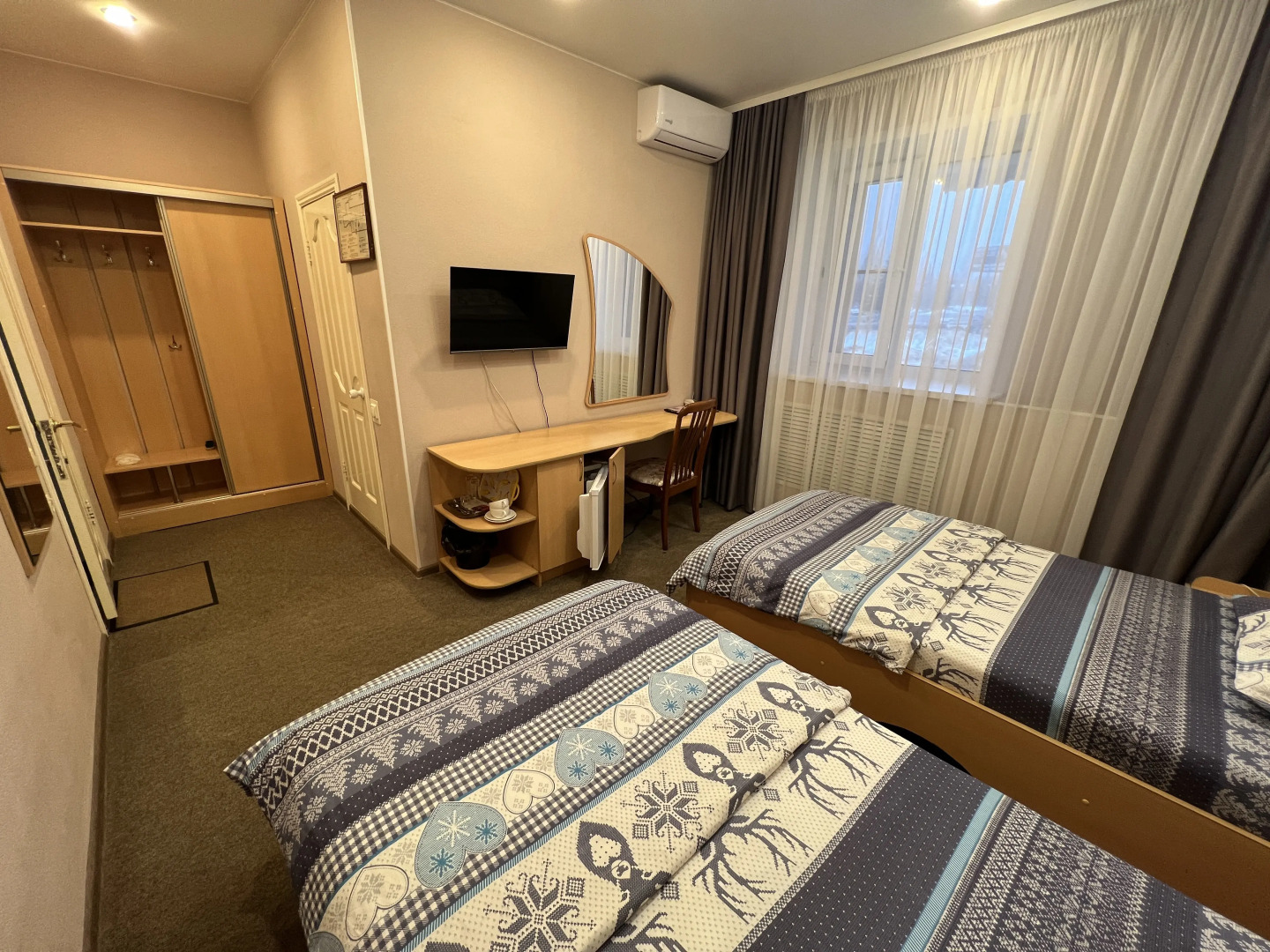 Отель Визит