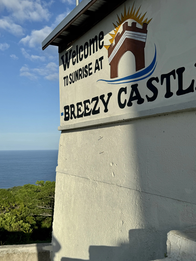 Вилла Breezy Castle с 3 Улучшенными Номерами с Видом на Море и Частным Бассейном