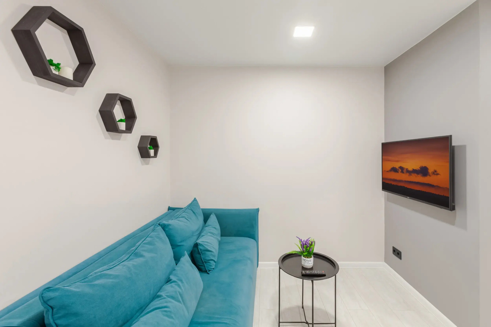 Апартаменты евродвушка RentPlaza класса LUX