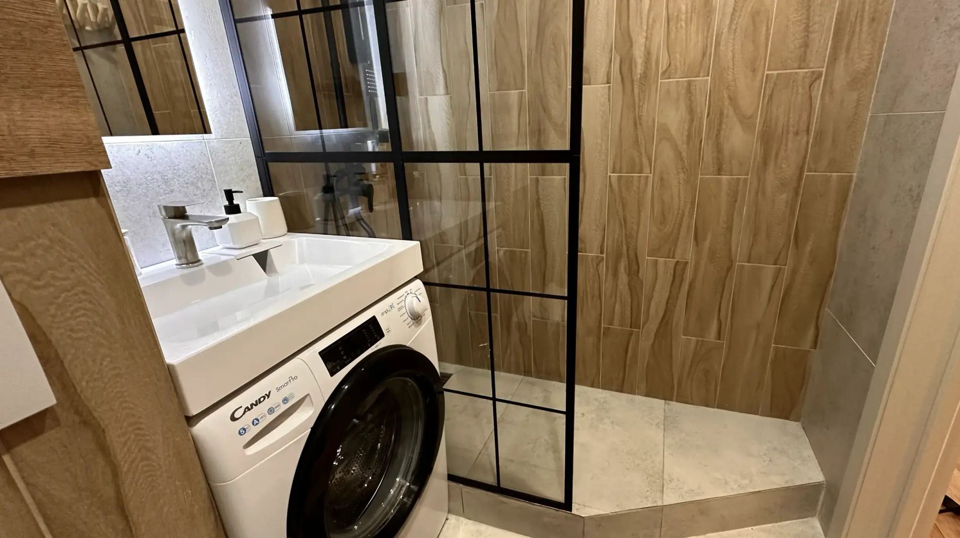 Квартира Студия с Дизайнерским Ремонтом в Центре