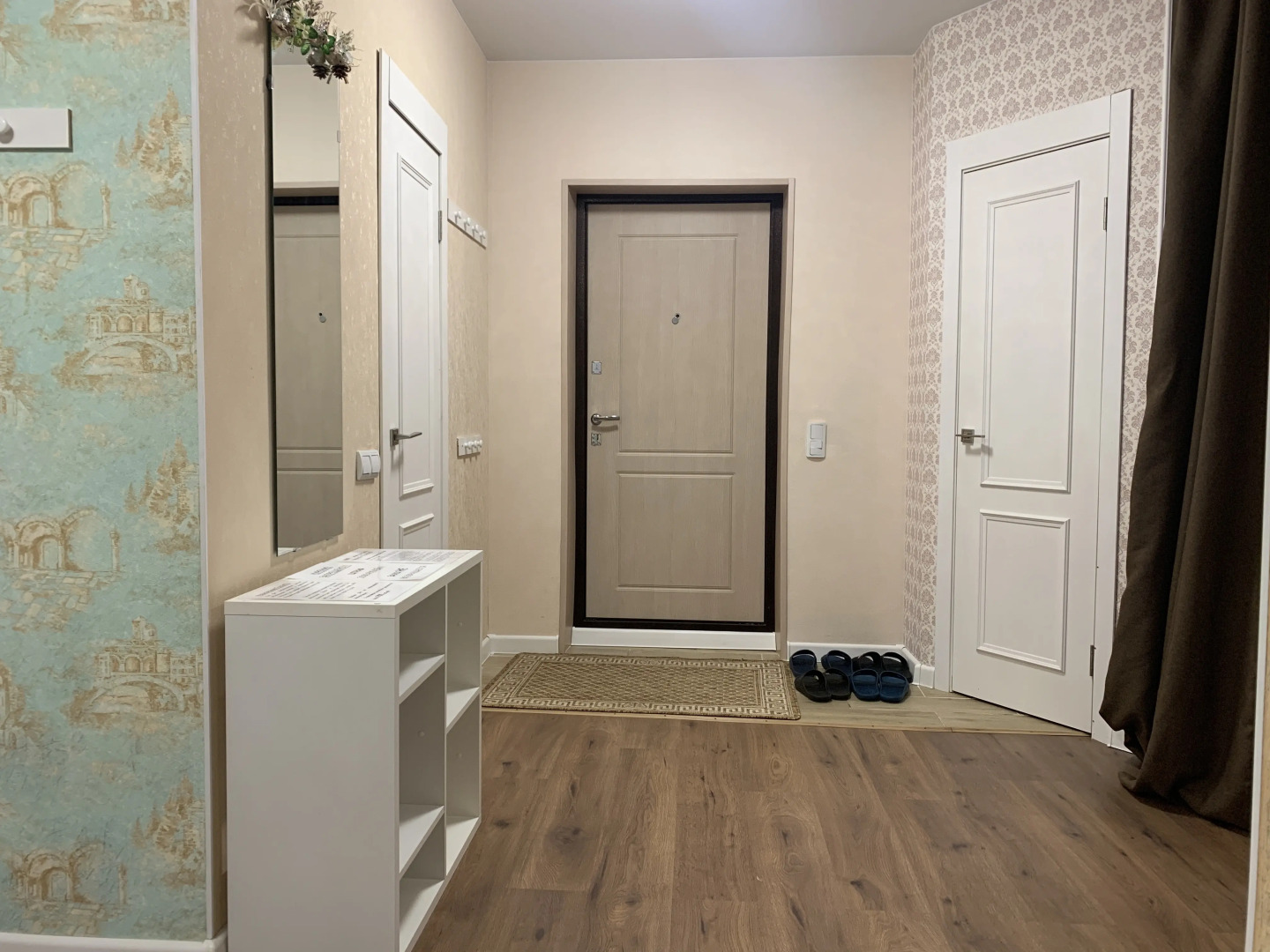 Квартира AlexHome РП Свердловский Молодежная 4