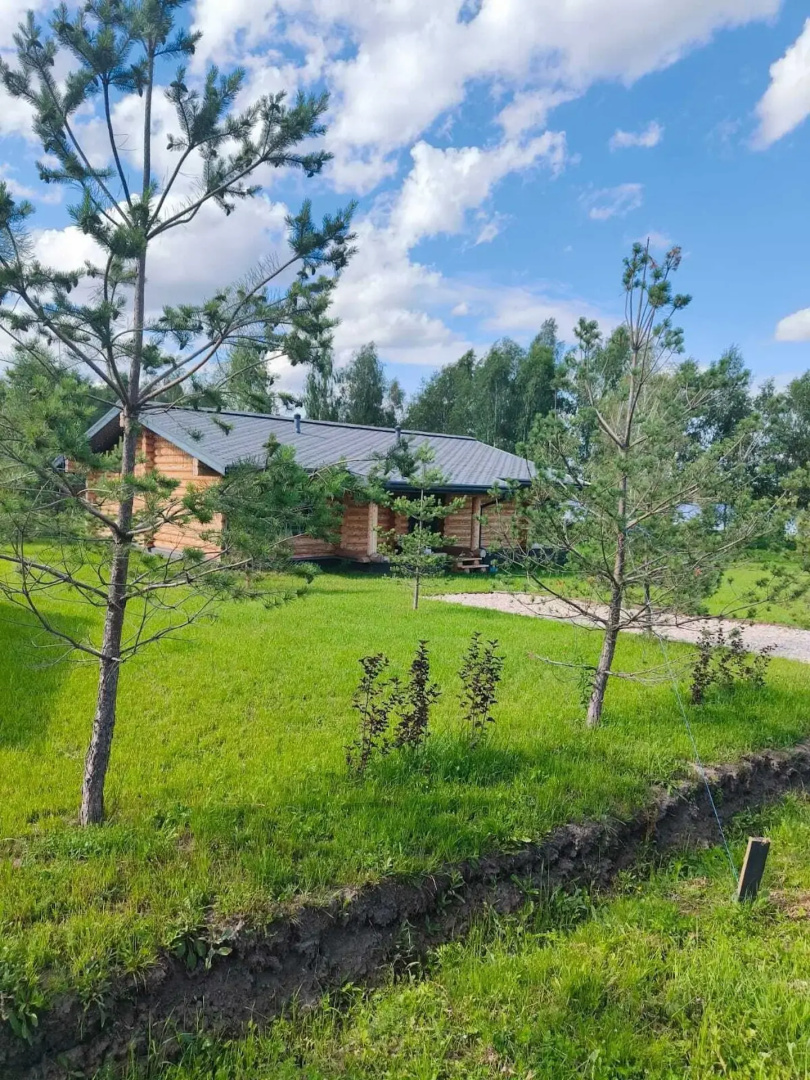 Частный дом в поселке Разливы-1, 8Б