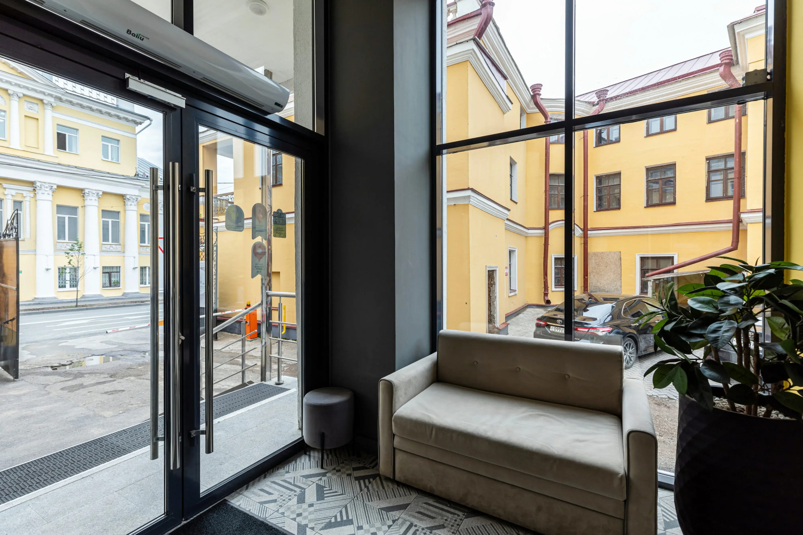 Апартаменты в центре Казани, Карла Маркса 11 А