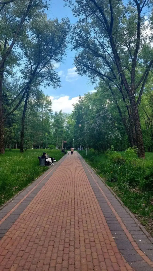 Апартаменты в центре с тремя спальнями на Червякова 55 рядом с парком Победы