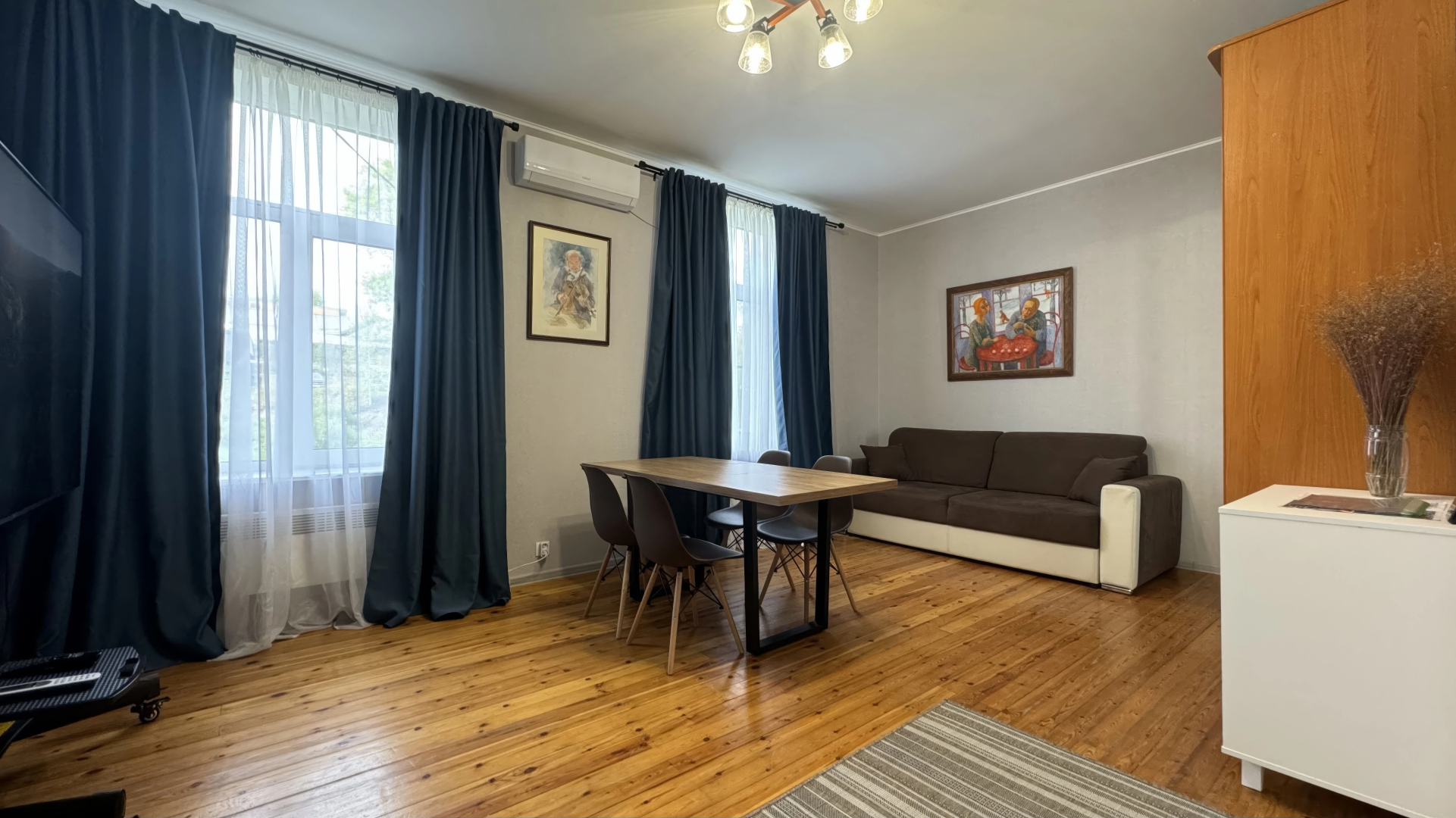 Апартаменты Таунхаус с сауной в центре у набережной