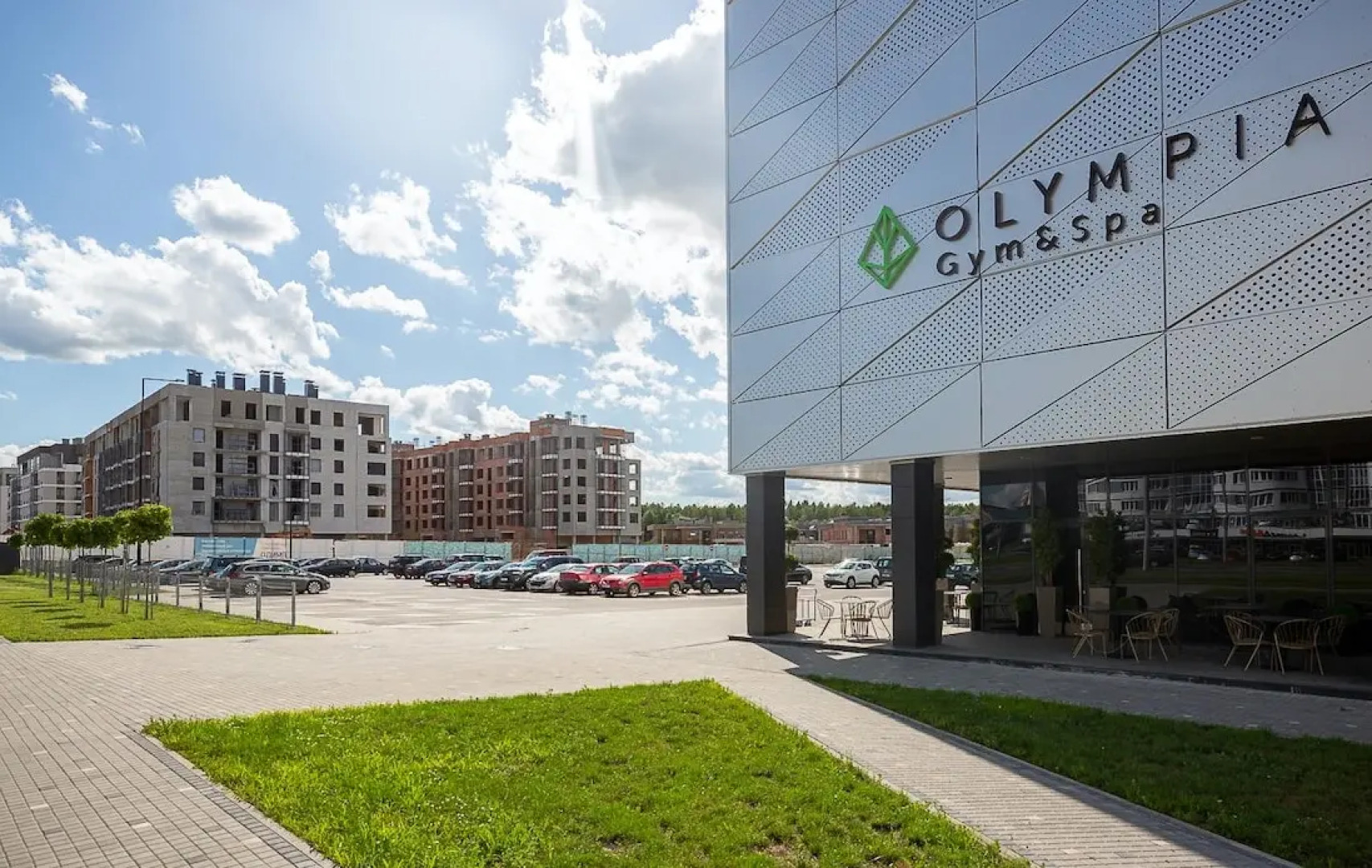 Апартаменты Румер в элитном жилом комплексе с видом на озеро