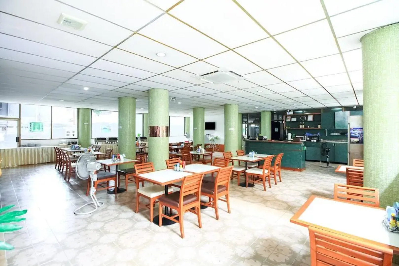 Hotel Crown BTS nana