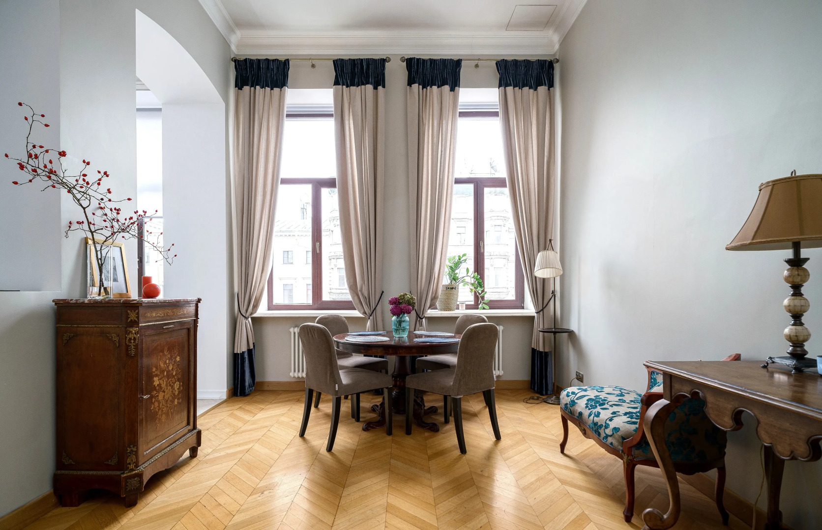 Апартаменты с видом на канал Грибоедова у Невского проспекта