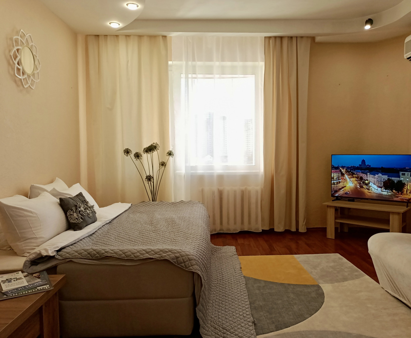 Апартаменты Sunny сети DeNewHome у площади Ленина