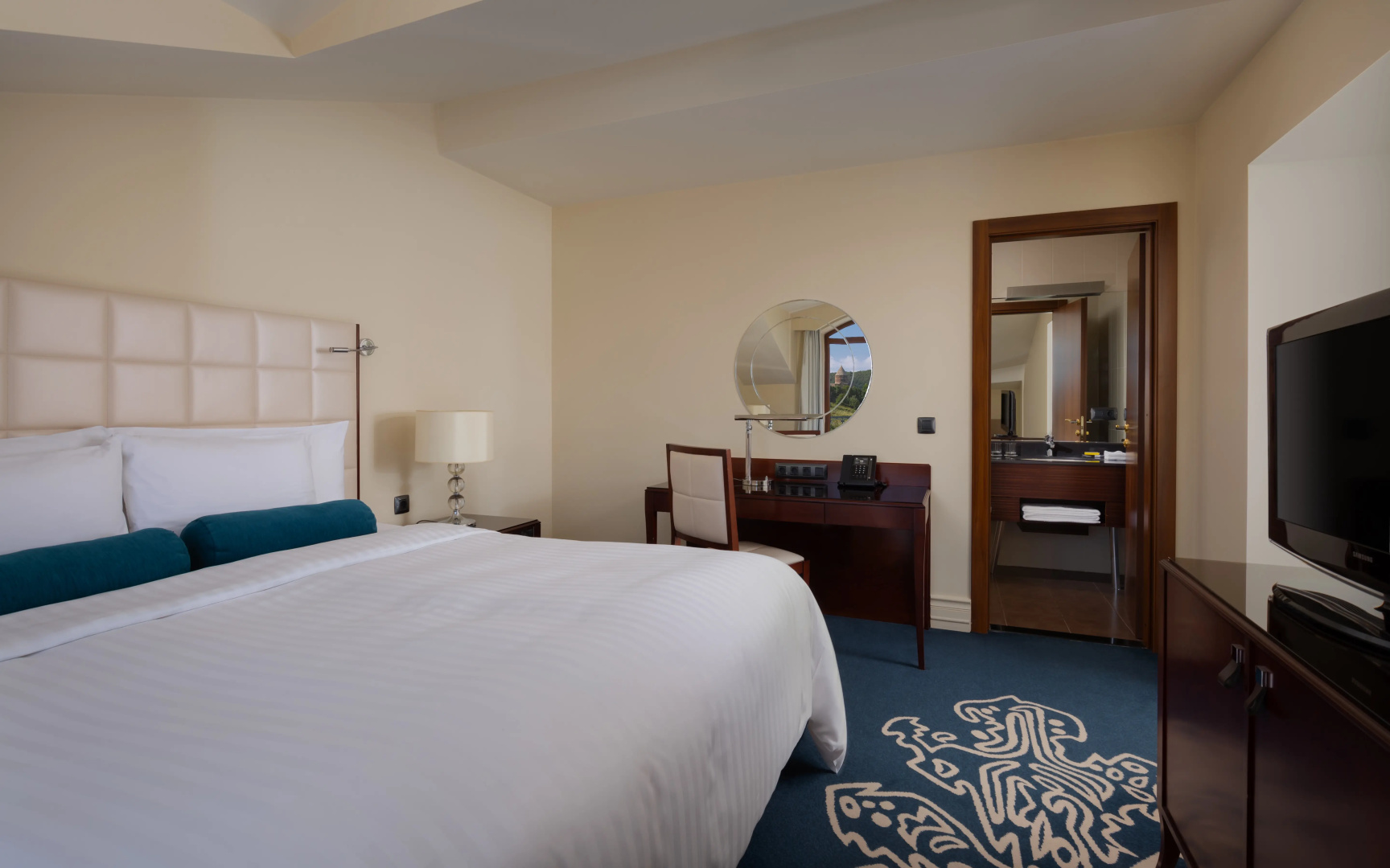 Отель Tsaghkadzor Marriott