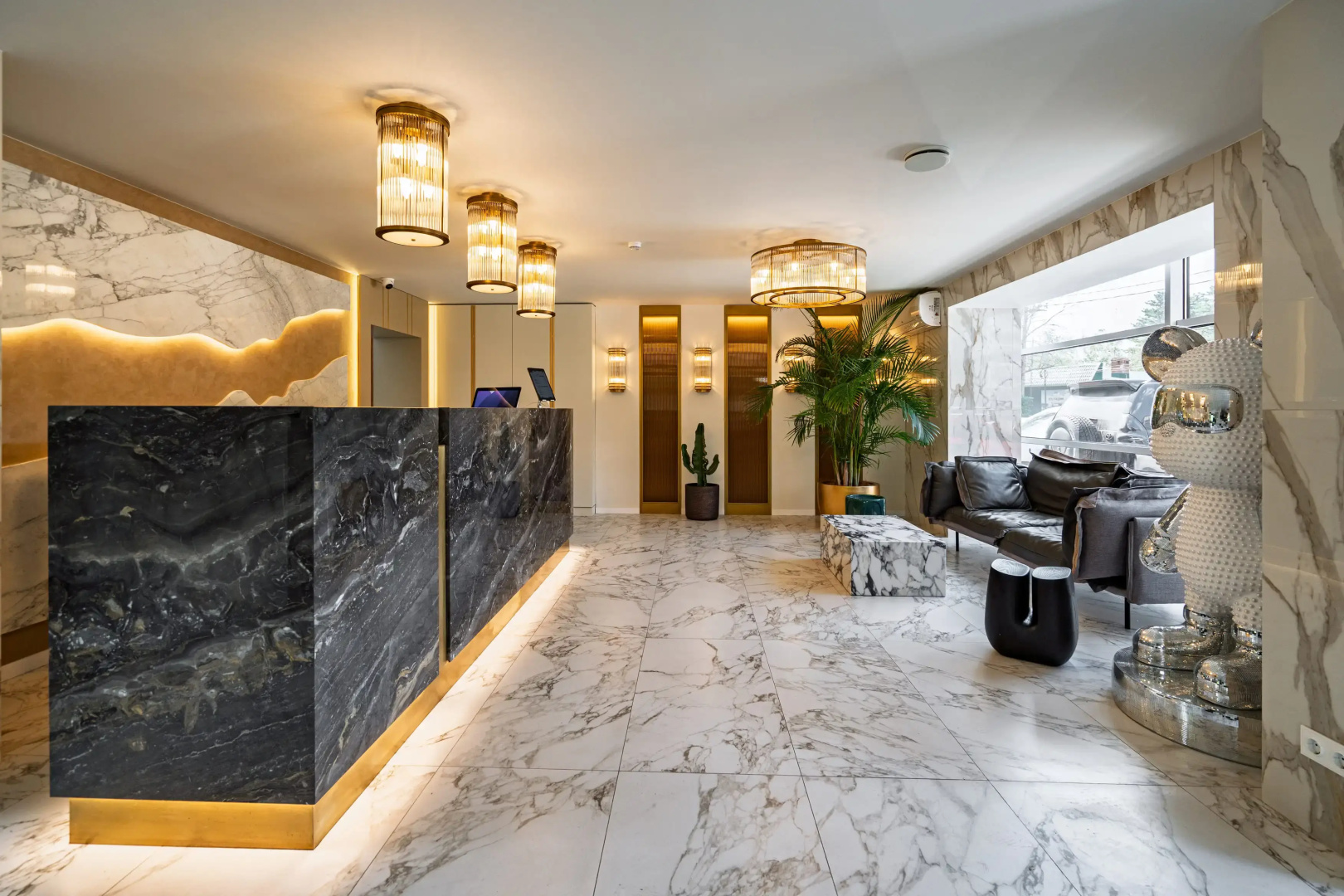 Отель BOUTIQUE HOTEL EMBARGO
