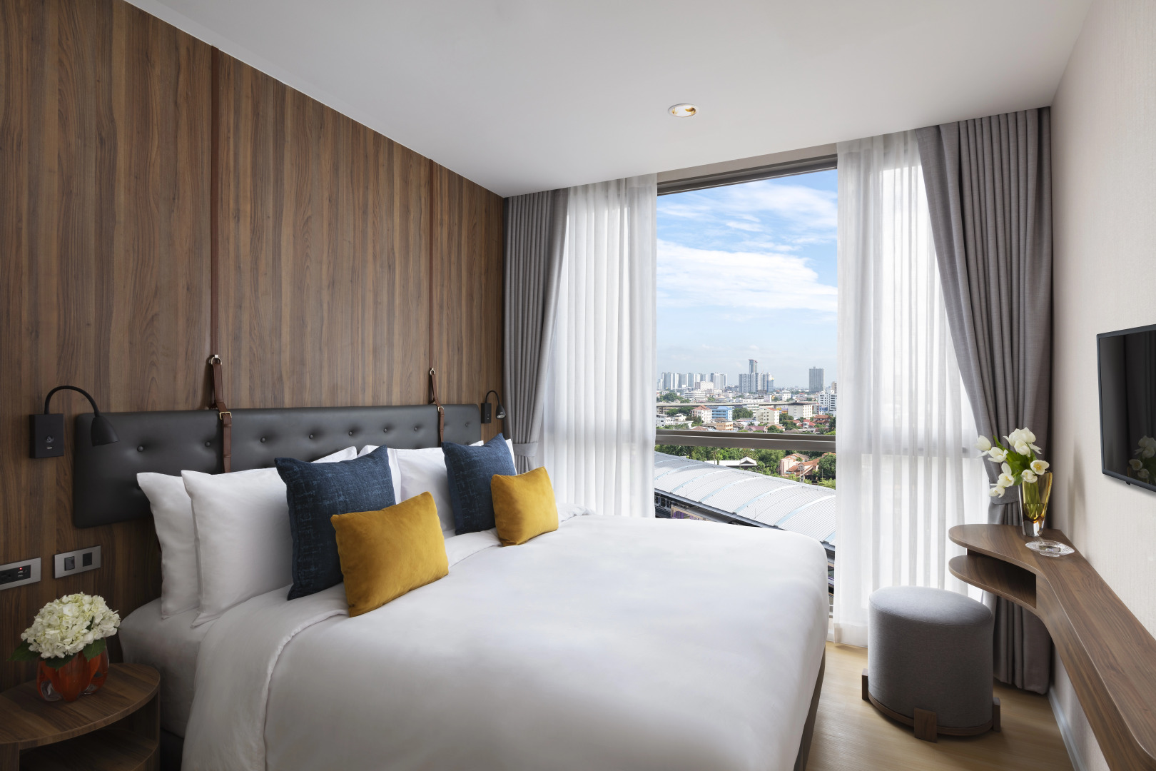 Отель Oakwood Suites Tiwanon Bangkok
